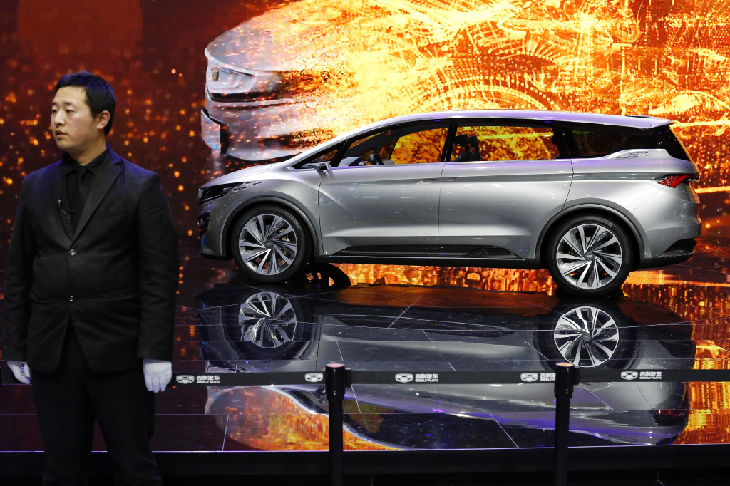 Geely memamerkan SUV konsepnya. Pemilik baru Volvo ini adalah penguasa pasar lokal yang sedang melebarkan sayap ke Eropa dan Amerika Serikat.