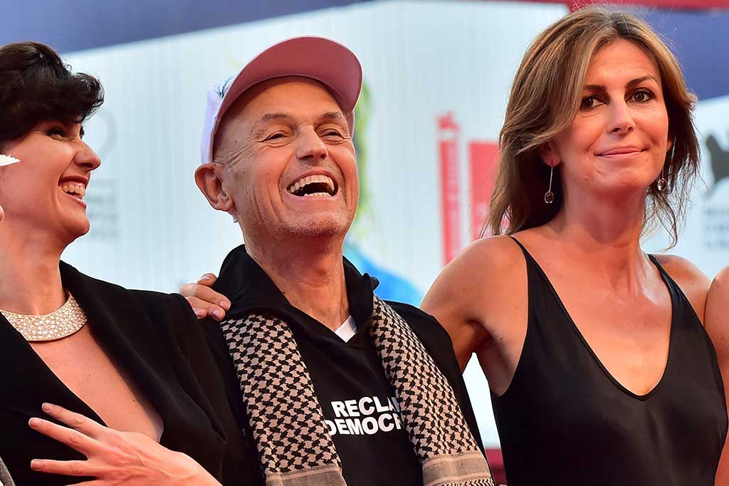 Demme meninggal karena komplikasi akibat kanker kerongkongan.