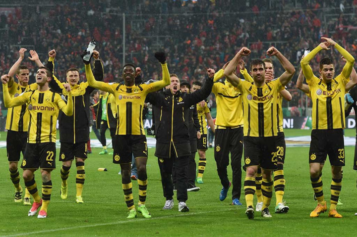 Dortmund di final akan menghadapi Eintracht Frankfurt yang mengalahan Borussia Moenchengladbach lewat babak adu penalti.