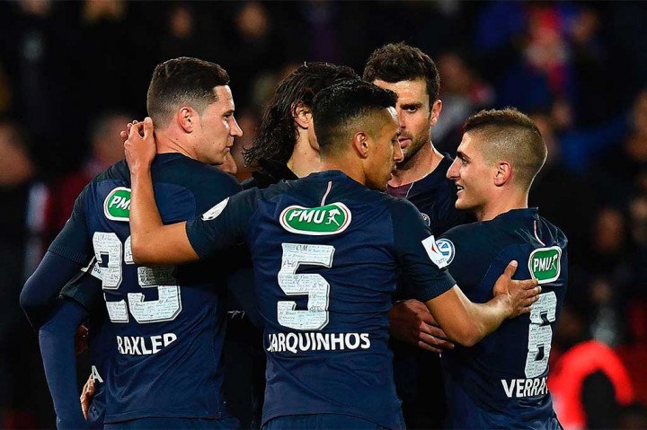 Tuan rumah membuka keunggulan pada menit ke-26 ketika Morgan De Sanctis menepis tembakan Angel Di Maria menuju jalur pergerakan Julian Draxler, yang meneruskannya ke dalam gawang.