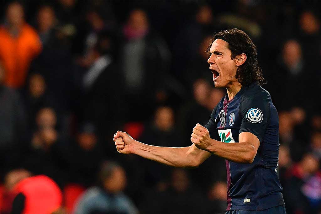 Edinson Cavani menggandakan keunggulan timnya lima menit kemudian melalui sepakan tumit dari umpan silang Di Maria.