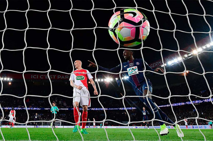 Dua menit kemudian gol Blaise Matuidi membawa PSG semakin di atas angin.