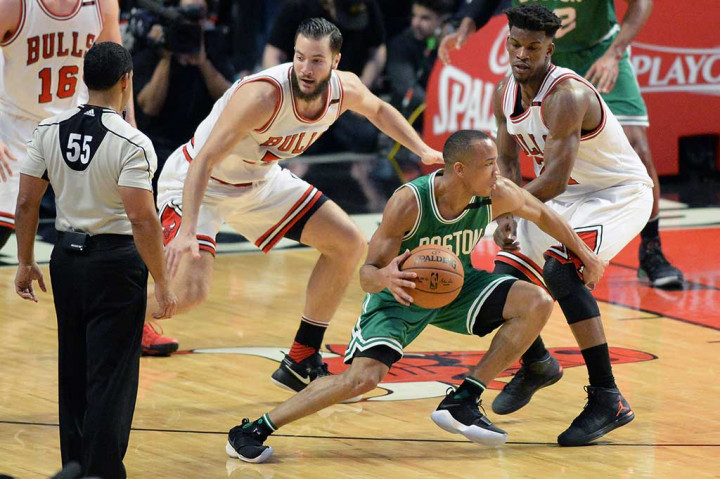 Andalan Celtics tersebut tampil cemerlang saat laga melawan Bulls dengan menyumbang 23 poin, 5 rebound dan 3 assist.