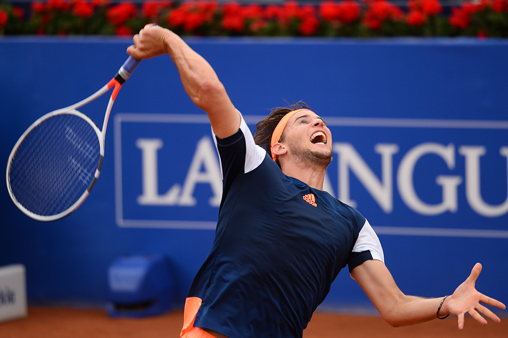 Rafael Nadal memenangi gelar Barcelona Terbuka berkat kemenangan 6-4, 6-1 atas Dominic Thiem.