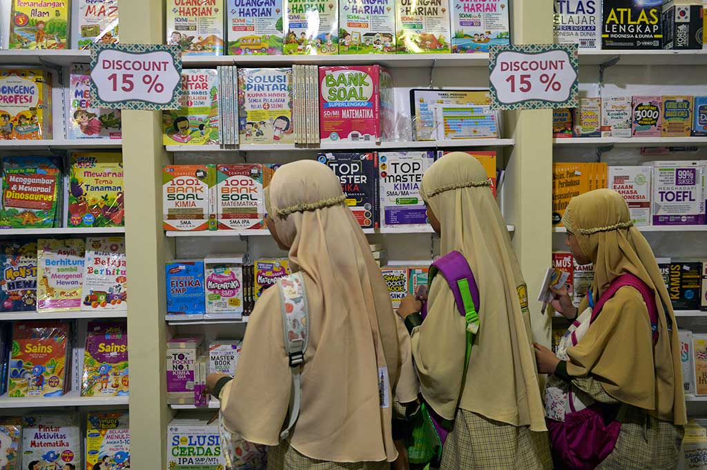 Pameran buku bertema membangun peradaban melalui literasi Islam tersebut berlangsung hingga Minggu (7/5/2017).