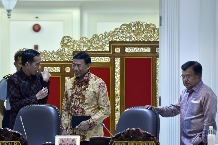 Dalam ratas tersebut, Presiden Joko Widodo mengingatkan para menteri untuk mempersiapkan lebih dini pertemuan tahunan International Monetary Fund-World Bank 2018 (IMF-World Bank) yang akan digelar di Bali.