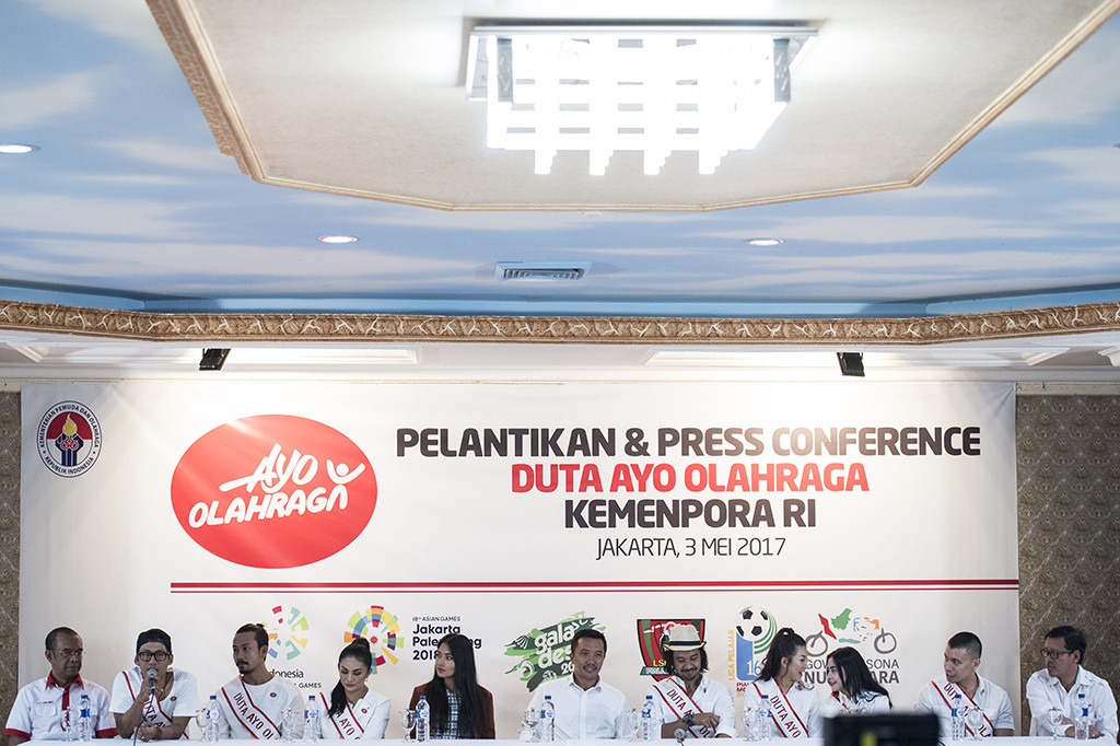 Program Ayo Olahraga merupakan gerakan rutin tahunan Kemenpora yang memayungi tiga program unggulan, yakni Gowes Pesona Nusantara, Gala Desa, dan Liga Sepakbola Berjenjang yang 
akan dimulai pada 13 Mei mendatang.