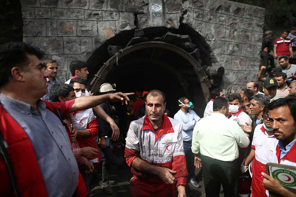 Menurut seorang pejabat manajemen bencana provinsi, jumlah korban tewas kemungkinan meningkat karena pihak berwenang memperkirakan bahwa total 35 penambang berada di dalam tambang pada saat ledakan terjadi.