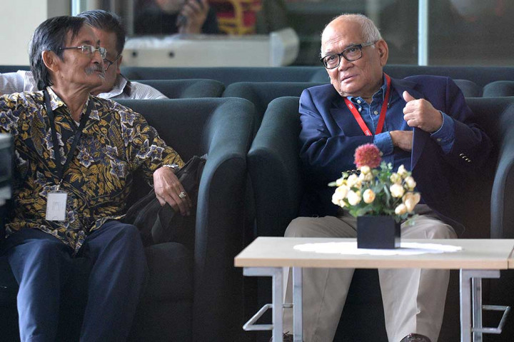 Dorodjatun diperiksa sebagai saksi berkaitan dengan kasus dugaan korupsi penerbitan Surat Keterangan Lunas Bantuan Likuiditas Bank Indonesia (SKL BLBI) tahun 2004 untuk tersangka Syafruddin Arsyad Temenggung.