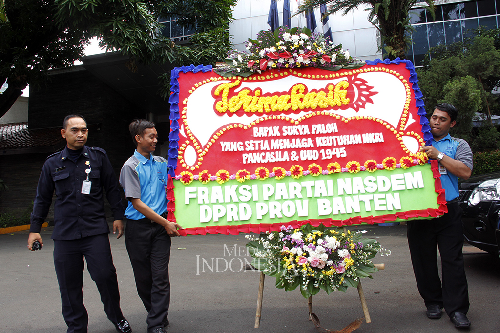 Kantor DPP NasDem juga Dikirimi Karangan Bunga