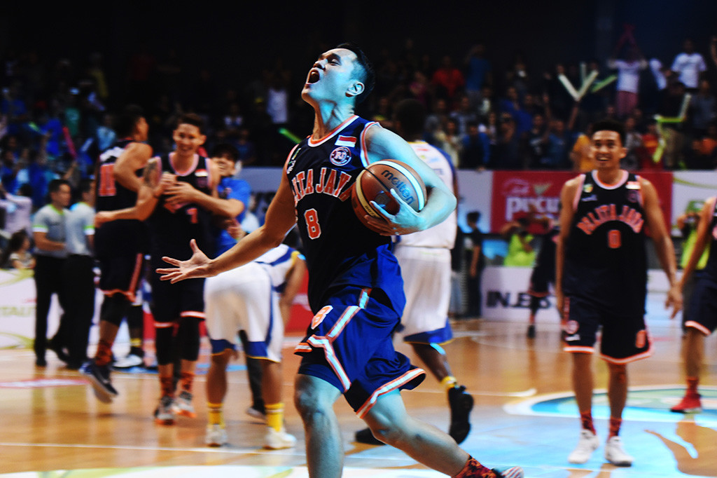 Tim Pelita Jaya akhirnya keluar sebagai juara Indonesia Basketball League (IBL) 2017 setelah dipertandingan penentuan mampu mengalahkan Satria Muda Pertamina di Britama Arena, Kelapa Gading, Jakarta, Minggu (7/5/2017).