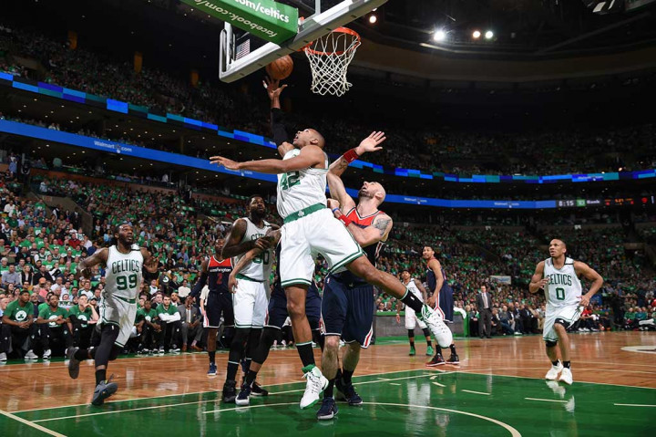 Al Horford membukukan 19 angka dan tujuh assist serta enam rebound untuk Boston. 
