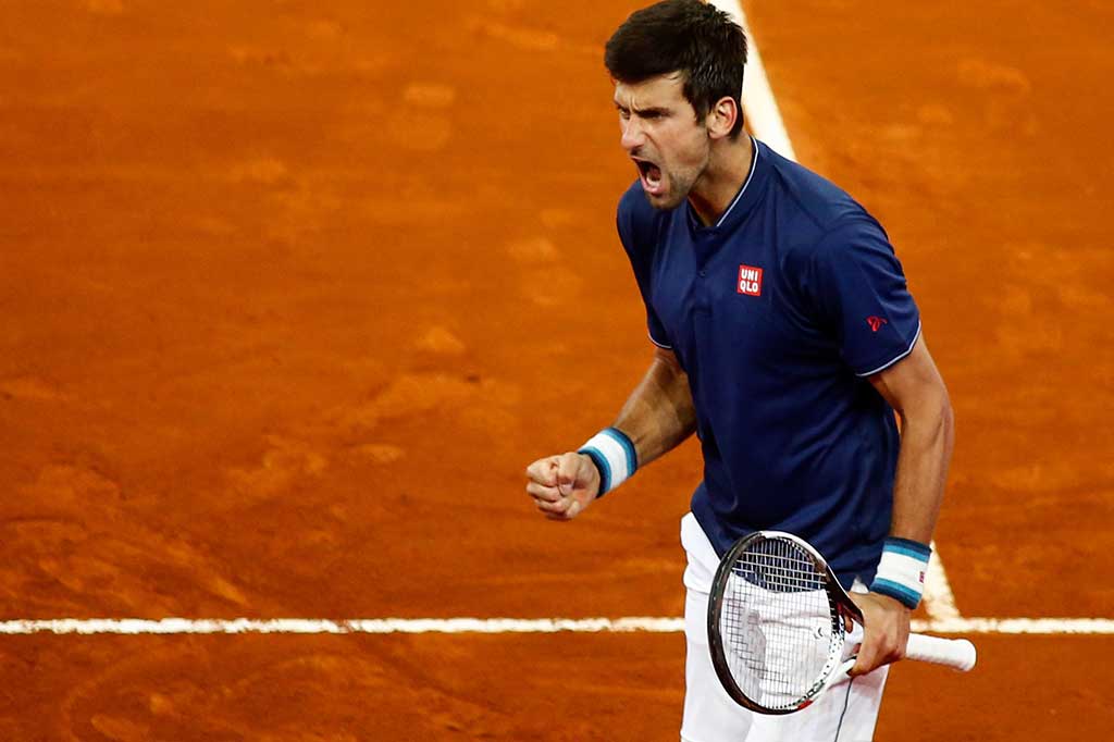 Unggulan kedua tersebut kemudian mencuri angka dari servis lawan pada game ke-12 set kedua untuk menghindarkan 'tie-break', dan menguncinya dengan skor 7-5 dalam waktu 1 jam 33 menit.