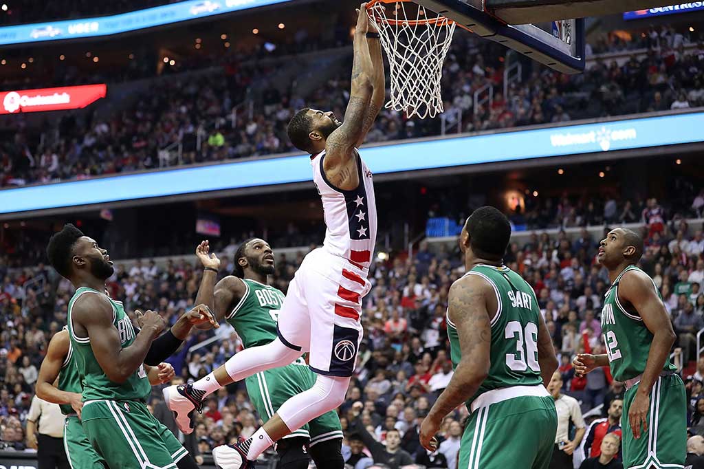 Dan Markieff Morris mencetak double-double dengan 16 poin dan 11 rebound.