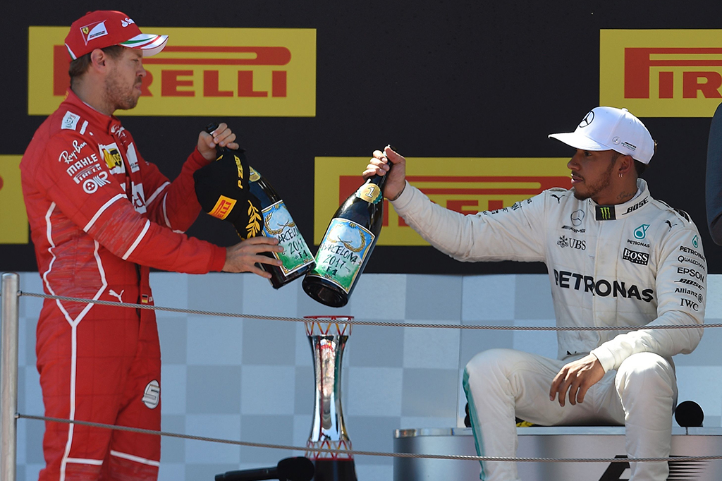 Hamilton menyebut duel di GP Spanyol kemarin kontra Vettel, merupakan salah satu yang terbrutal sepanjang kariernya di Formula One. Namun, dia mengaku sangat menikmati duel tersebut.