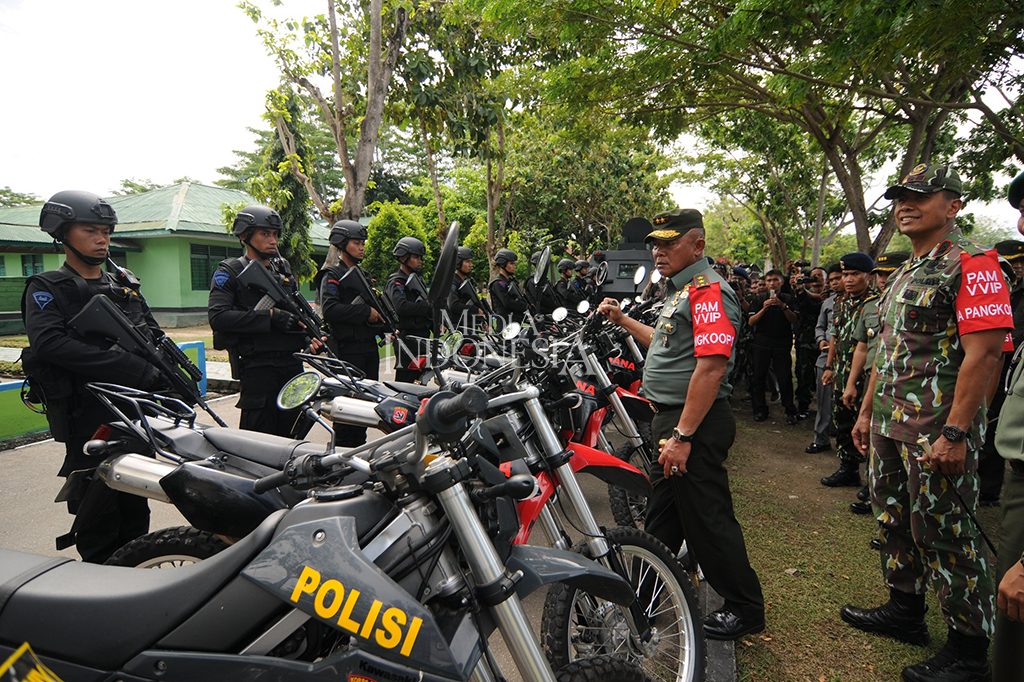 Ribuan personel pasukan pengamanan VVIP ini akan bertugas di Bandar Udara Mutiara SIS Aljufrie Palu, sepanjang rute yang dilalui rombongan VVIP, areal Masjid Agung Darussalam dan Hotel Mercure, Palu.