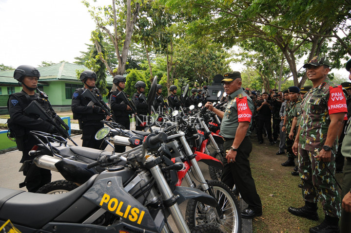 Ribuan personel pasukan pengamanan VVIP ini akan bertugas di Bandar Udara Mutiara SIS Aljufrie Palu, sepanjang rute yang dilalui rombongan VVIP, areal Masjid Agung Darussalam dan Hotel Mercure, Palu.