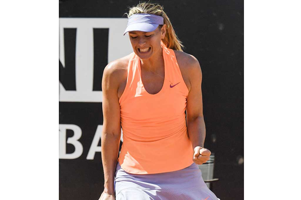 Namun Sharapova menutup kemenangan dengan skor 6-2 di lapangan tanah liat dalam waktu 90 menit.