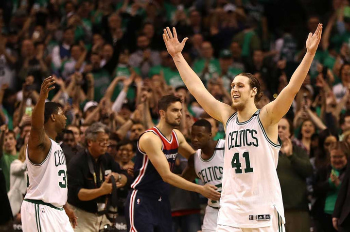 Sementara center Kelly Olynyk yang bangkit dari bangku cadangan mencetak 26 poin, lima rebound, dan empat assist.