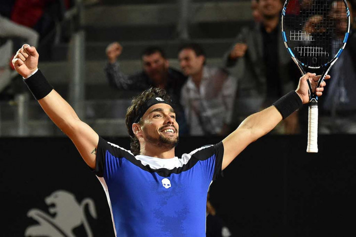 Fognini menyudahi perlawanan Murray dua set langsung 6-2, 6-4.