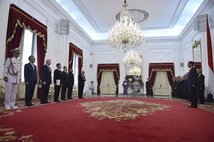 Dalam kesempatan ini, Presiden Jokowi juga menerima Surat Kepercayaan Duta Besar Luar Biasa dan Berkuasa Penuh (LBBP) dari lima negara sahabat. Yaitu Dubes Thailand Pitchayaphant Chambumido, Dubes Spanyol Jose Maria Matres Manso, Dubes Ekuador Fabian Valdivieso, Dubes Jepang Masafumi Ishii, dan Dubes Trinidad dan Tobago Dave Chandalai Persad. 