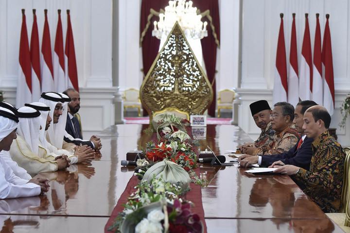 Presiden Joko Widodo menerima delegasi Menteri Energi Uni Emirat Arab (UEA) di Istana Merdeka, Jakarta.