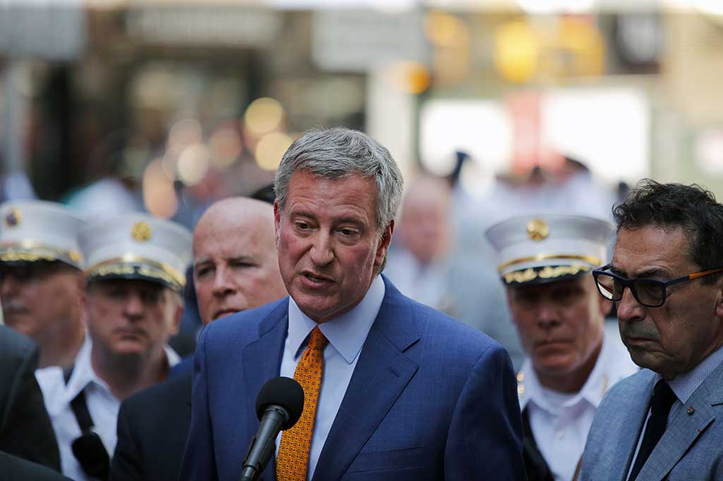 Tidak ada petunjuk bahwa insiden itu merupakan aksi terorisme, kata Wali Kota New York Bill de Blasio, saat jumpa pers di lokasi kejadian.