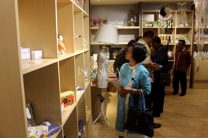 Parade itu akan diikuti 122 UMKM dan sekitar 500 pedagang kaki lima yang transaksinya menggunakan Brizzi Ngalam.