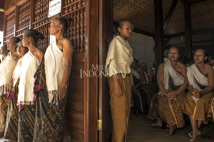 Kaum Adat Bonokeling Gelar Prosesi Unggah-unggahan