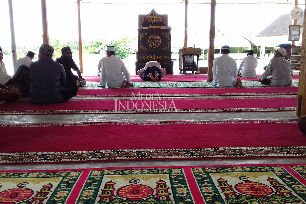 Penyediaan dana bersumber APBK itu untuk mengantisipasi kalau pemerintah pusat tidak menyediakan dama untuk pembangunan rumah ibadah tersebut. Tapi bila nanti pemerintah pusat menyediakan dana untuk itu, maka yang dari sumber APBK bisa dipakai untuk hal lain yang sesuai aturan.