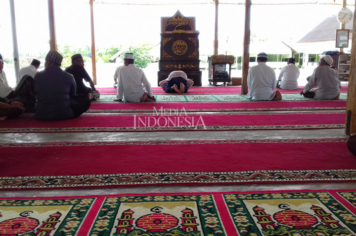 Penyediaan dana bersumber APBK itu untuk mengantisipasi kalau pemerintah pusat tidak menyediakan dama untuk pembangunan rumah ibadah tersebut. Tapi bila nanti pemerintah pusat menyediakan dana untuk itu, maka yang dari sumber APBK bisa dipakai untuk hal lain yang sesuai aturan.