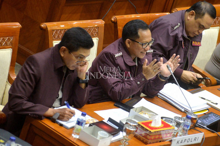Rapat itu membahas sejumlah isu teraktual, di antaranya penanganan kasus kematian taruna Akpol Mohammad Adam