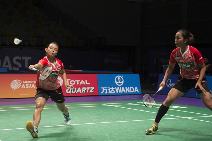 Della Destiara Haris/Rosyita Eka Putri Sari kalah melawan Ashwini Ponnappa/Sikki N Reddy, 12-21, 19-21.
