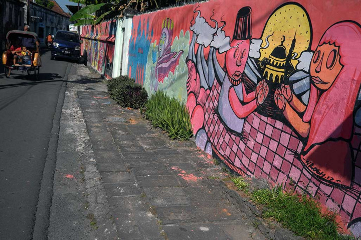 Mural Tema Ramadan di Kampung Batik Laweyan