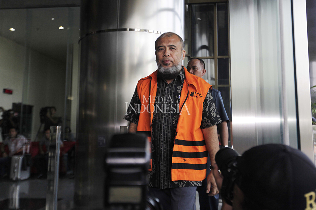 Patrialis Akbar menyatakan dirinya telah siap untuk menjalani proses dakwaan dan tuntutan di Pengadilan Tipikor Jakarta.