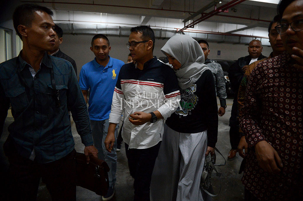 Usai sidang, Inneke mengaku pasrah dengan keputusan hakim yang menjatuhkan hukuman 2 tahun 8 bulan terhadap suaminya. Menurutnya, Fahmi tidak akan mengajukan banding atas putusan tersebut.