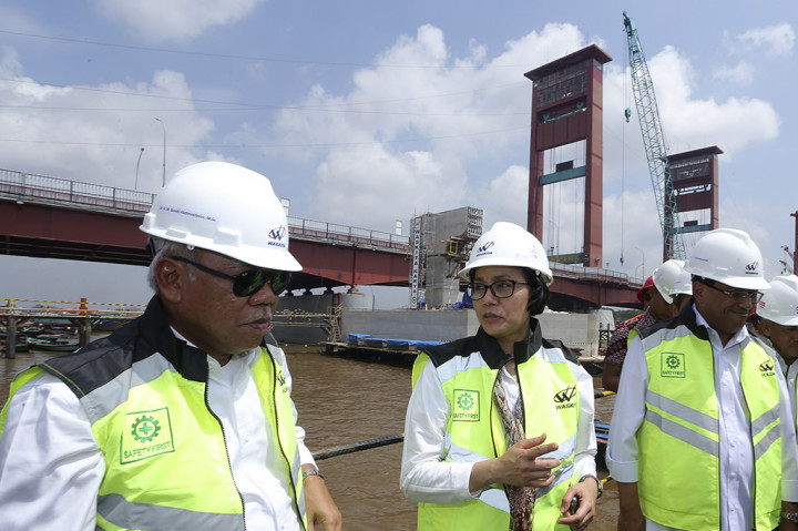 Saat ini, progres proyek dengan total panjang 24,5 km itu sudah mencapai 45 persen dengan target selesai pada Desember 2017 dan siap dioperasikan pada Juni 2018.