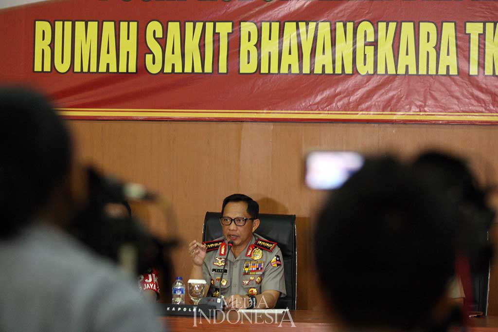 Kapolri mengatakan dua pelaku menggunakan bom panci presto dengan bahan peledak dengan jenis triaseton triperoksida (TATP). Bahan peledak itu sering digunakan oleh kelompok teror ISIS di Irak dan Suriah. MI/Adam Dwi