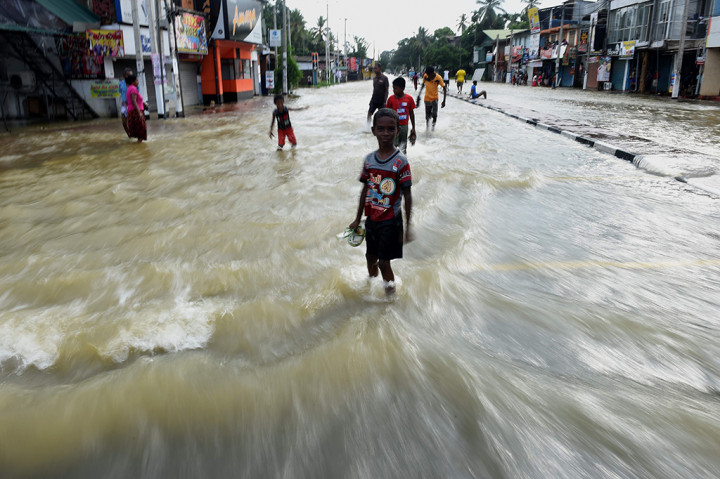 Kondisi ini diperkirakan akan kembali terjadi dalam beberapa hari ke depan, mengingat musim muson barat yang terjadi dari bulan November sampai Februari dan Sri Lanka bagian selatan akan menjadi wilayah terbasah selama bulan Mei hingga September mendatang. 