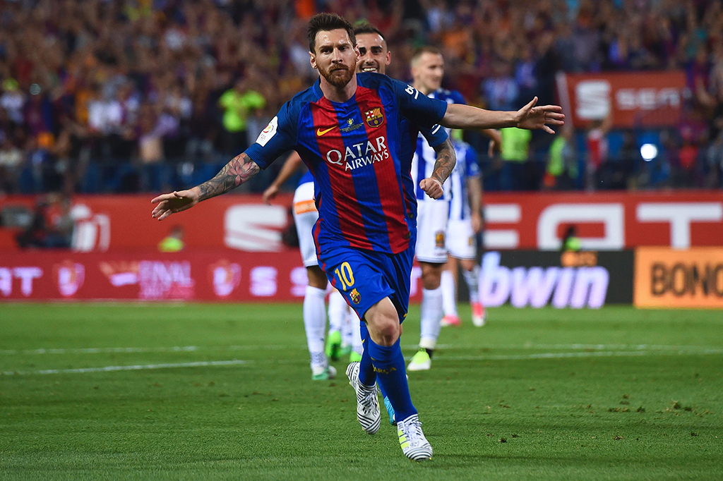 Lionel Messi membawa Barcelona unggul terlebih dahulu pada menit ke-33.