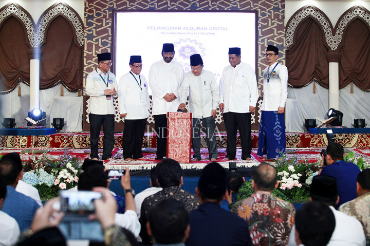 Acara buka bersama dihadiri oleh Ketua Umum Partai NasDem Surya Paloh, Wakil Presiden Jusuf Kalla, sejumlah menteri, pimpinan lembaga negara dan Parpol serta sejumlah tokoh. 