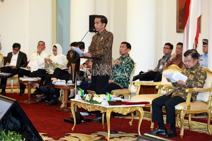 Presiden Joko Widodo dan Wapres Jusuf Kalla menggelar sidang kabinet paripurna di Istana Bogor, Kota Bogor, Jawa Barat.