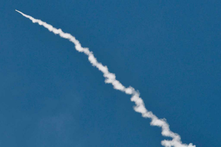 Tes yang berjalan sukses ini merupakan yang pertama dari jenisnya dalam hampir tiga tahun terakhir. Dan itu adalah tes pertama yang menargetkan rudal antar-benua seperti milik Korut. 