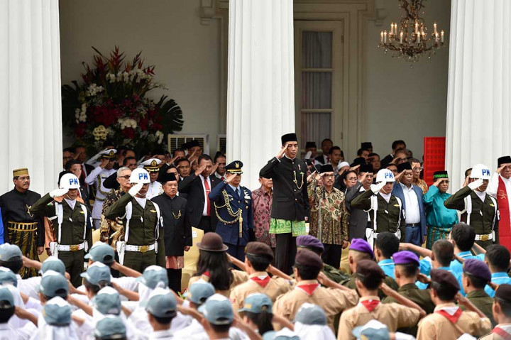 Presiden Joko Widodo memimpin upacara peringatan Hari Lahir Pancasila di halaman Gedung Pancasila Kementerian Luar Negeri, Jakarta.