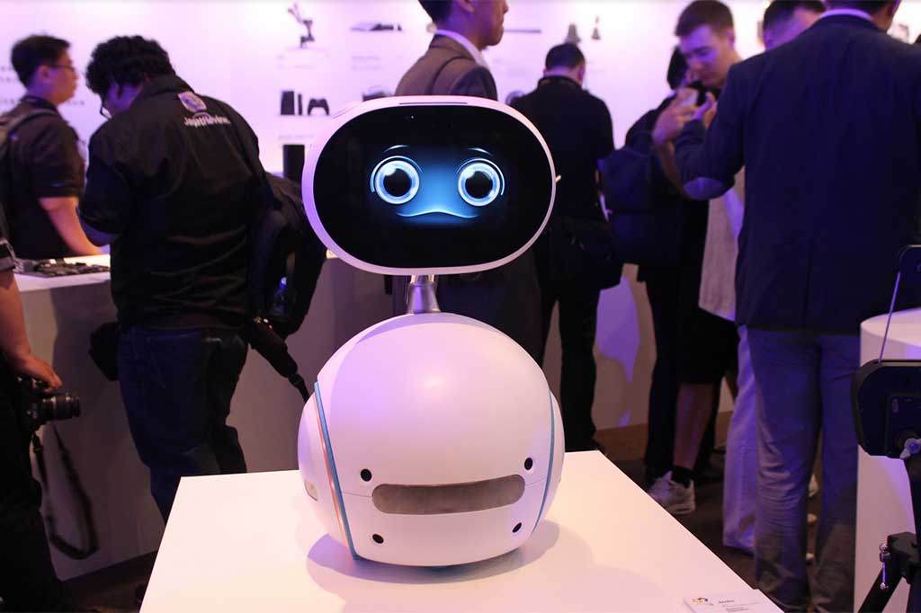 Zenbo, robot pintar ASUS muncul di Computex 2017.
