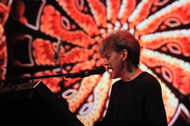 Penyanyi Fariz RM tampil pada acara Ramadan Jazz Festival 2017 di halaman Masjid Cut Meutia.