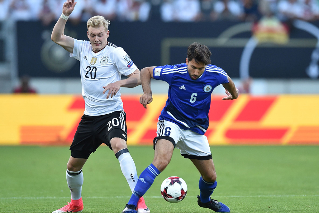Sundulan Julian Brandt pada menit ke-72 membawa Jerman unggul 6-0.