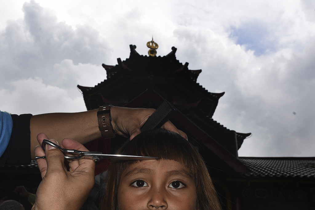 Ketua Ngasal Surabaya, Hendy Prayitno menuturkan memilih melakukan kegiatan sosial potong rambut, untuk persiapan Lebaran.