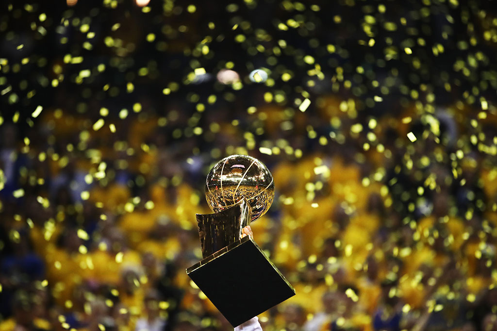 Secara keseluruhan, ini merupakan gelar NBA kelima bagi Warriors. Sebelumnya mereka meraih gelar pada 1947, 1956, 1975, dan 2015.