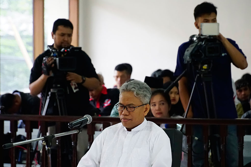 Buni Yani menjalani sidang perdana kasus dugaan penyebaran ujaran kebencian di Pengadilan Negeri Bandung, Bandung, Jawa Barat, Selasa (13/6/2017).